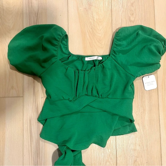 Altar'd State Tops - Altar'd State Puff Sleeve Cropped Peplum Top